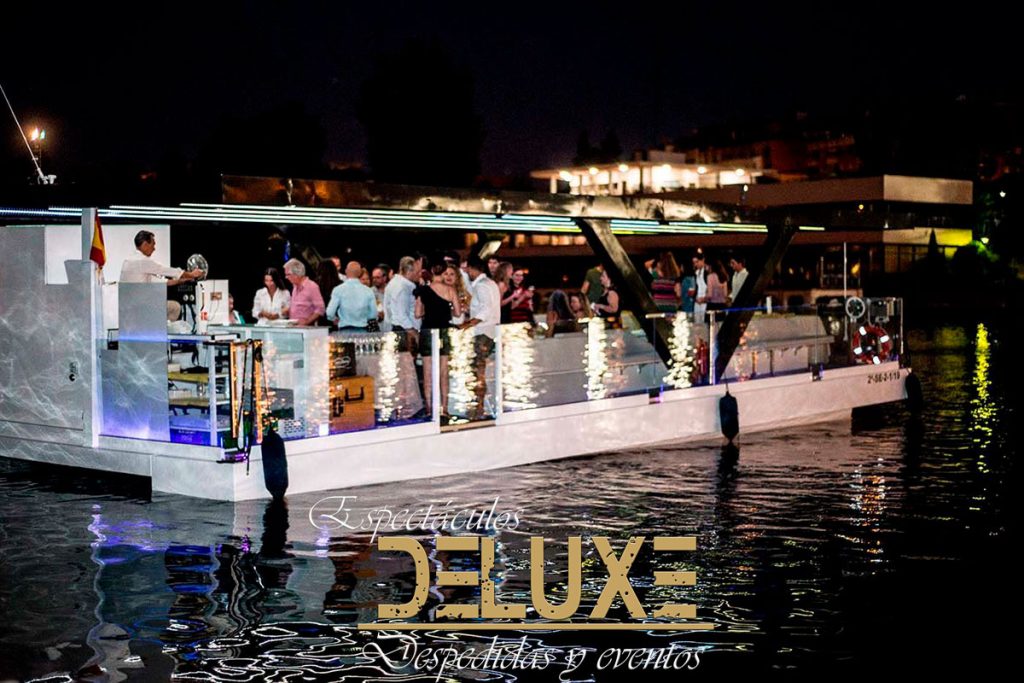 Barco Solar para Comidas de Empresa en Sevilla