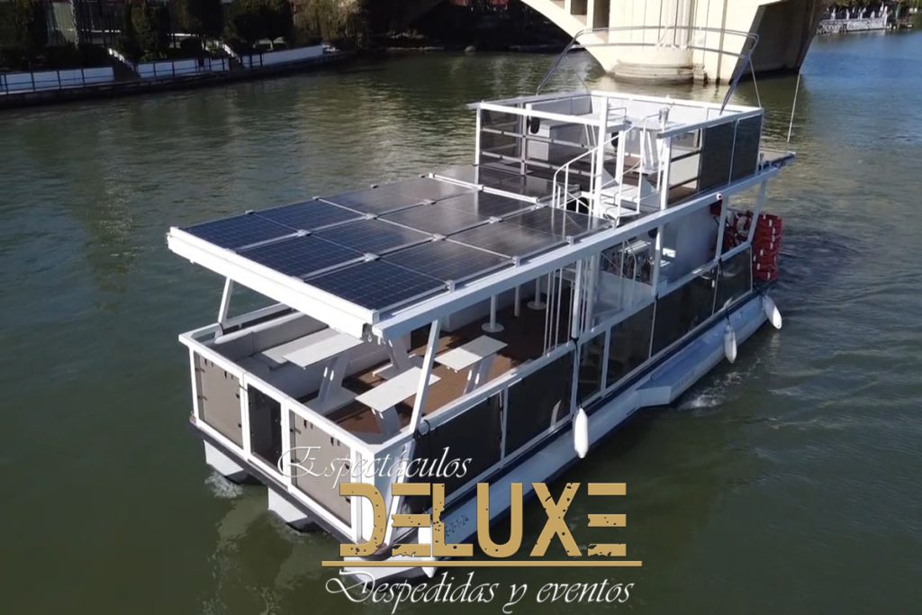 Catamarán Solar para Comidas de Empresa en Sevilla