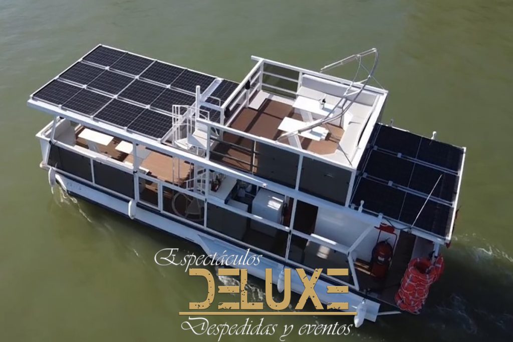 Catamarán Solar para Comidas de Empresa en Sevilla